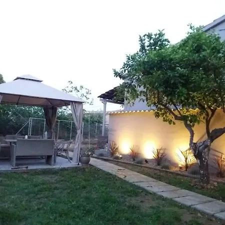 Villa Seaside House For 8 Close To Olympia & The Levendokhórion