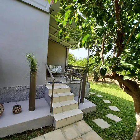 וילה Seaside House For 8 Close To Olympia & The