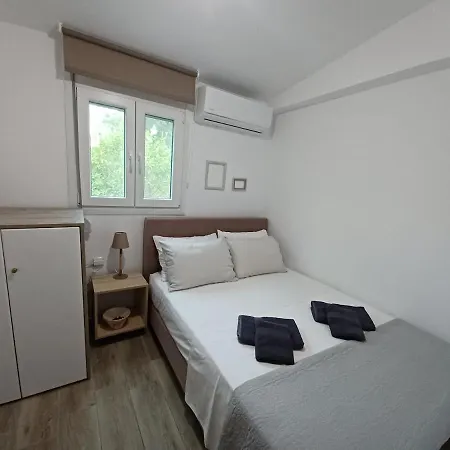 Seaside House For 8 Close To Olympia & The וילה