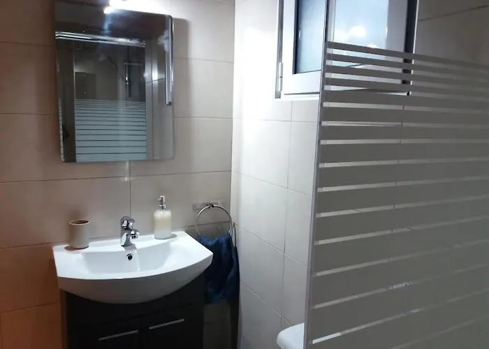 Seaside House For 8 Close To Olympia & The Willa