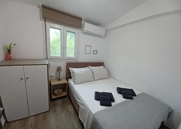 Seaside House For 8 Close To Olympia & The Willa