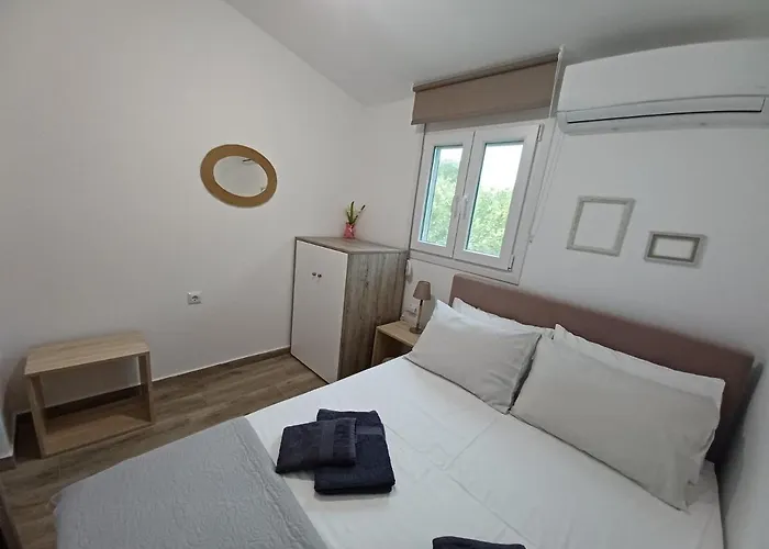 Seaside House For 8 Close To Olympia & The Willa Levendokhórion